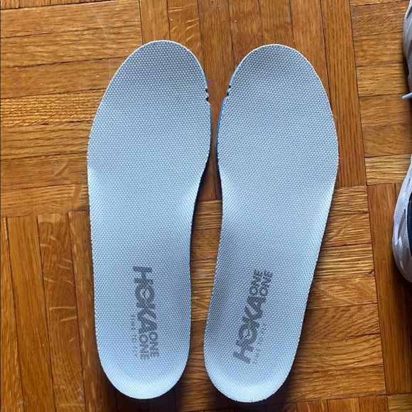 Hoka Light Blue and Navy Athletic Shoes Bondi 7 - Picture 5 of 5